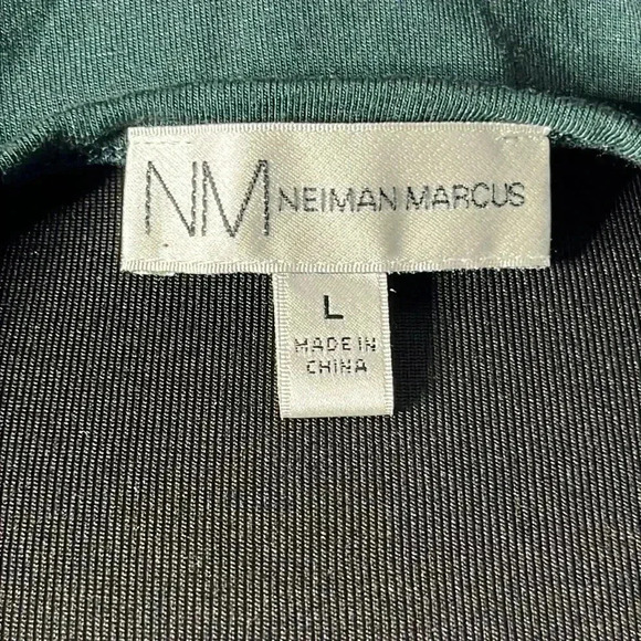 Neiman Marcus Forrest Green Ruffled Top Size L - Picture 4 of 6